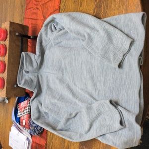 Unisex large mountain hardware pulled over